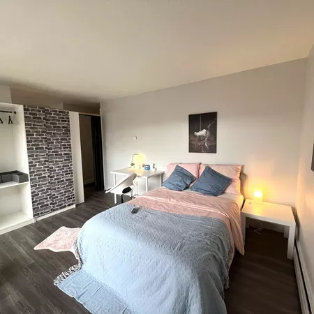 Coliving in West End - Downtown Van, Vancouver