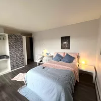 Coliving in West End - Downtown Van, Vancouver