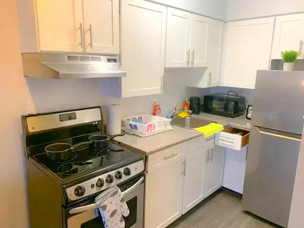 Coliving in West End - Downtown Van, Vancouver