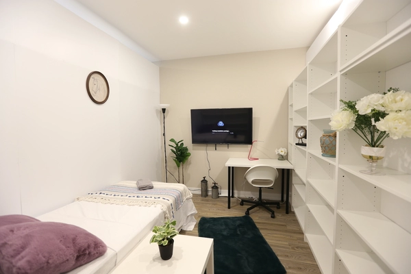 Coliving in St James Town - Downtown TO, Toronto