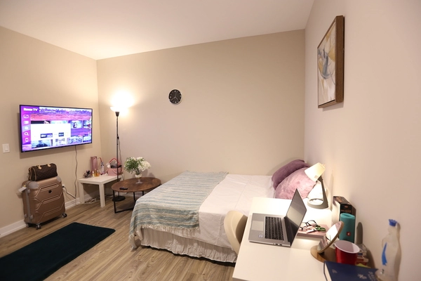 Coliving in St James Town - Downtown TO, Toronto