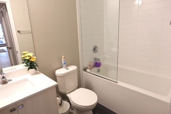 Coliving in St James Town - Downtown TO, Toronto