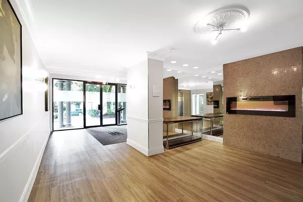 Coliving in West End - Downtown Van, Vancouver