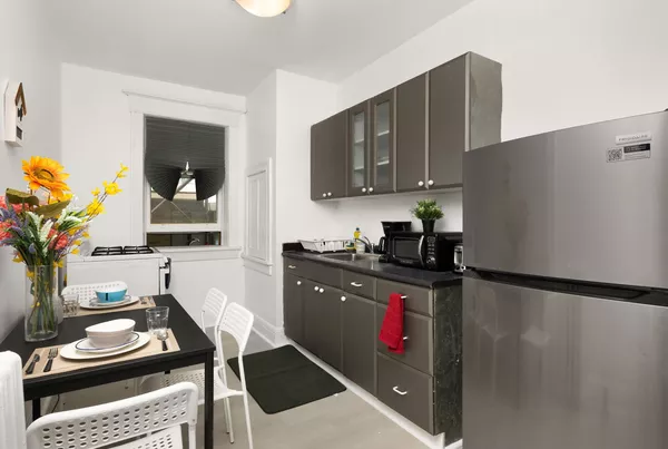 Coliving in Church-Wellesley - Downtown TO, Toronto