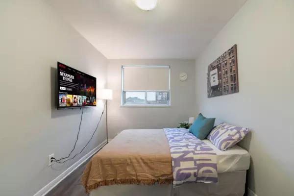 Coliving in New Toronto - Etobicoke, Toronto