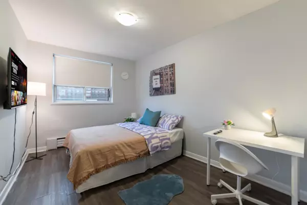 Coliving in New Toronto - Etobicoke, Toronto