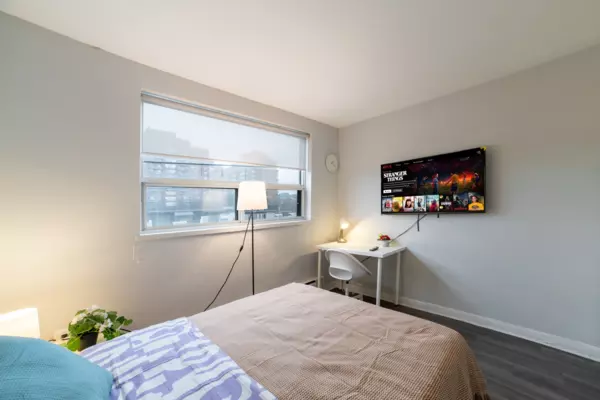 Coliving in New Toronto - Etobicoke, Toronto