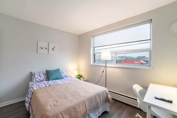 Coliving in New Toronto - Etobicoke, Toronto