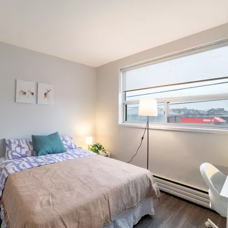 Coliving in New Toronto - Etobicoke, Toronto