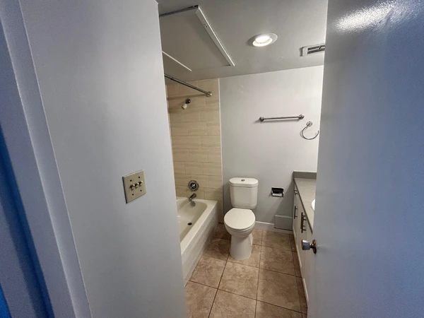 Coliving in New Westminster - Burnaby / New West, Vancouver