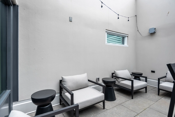 Coliving in Financial District Van - Downtown Van, Vancouver