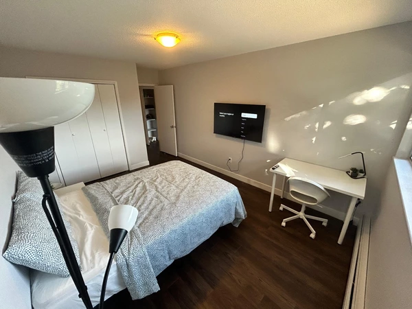 Coliving in New Westminster - Burnaby / New West, Vancouver