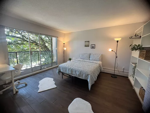 Coliving in New Westminster - Burnaby / New West, Vancouver