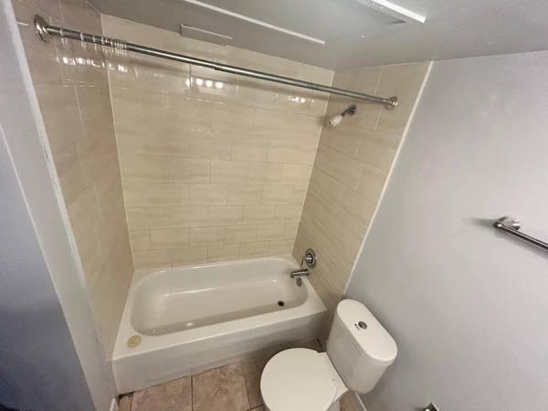 Coliving in New Westminster - Burnaby / New West, Vancouver