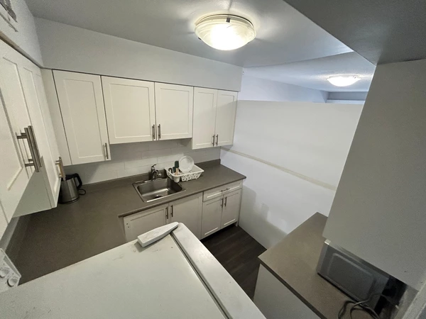 Coliving in Edmonds - Burnaby / New West, Vancouver