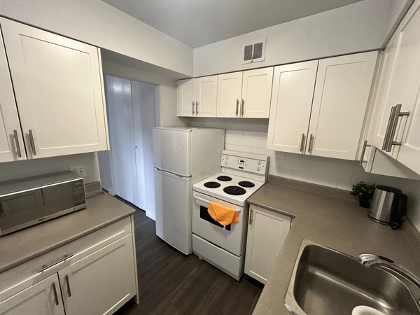 Coliving in Edmonds - Burnaby / New West, Vancouver