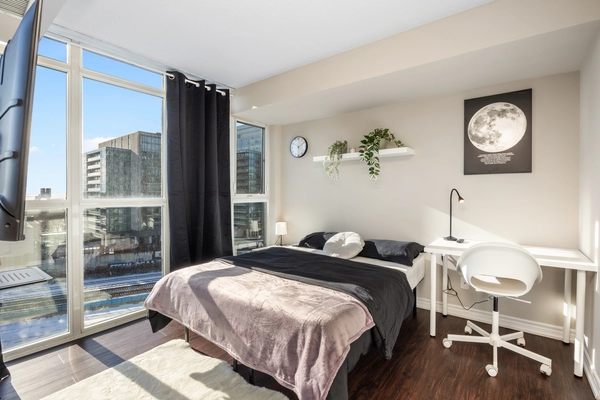 Coliving in Trinity-Bellwoods - West TO, Toronto