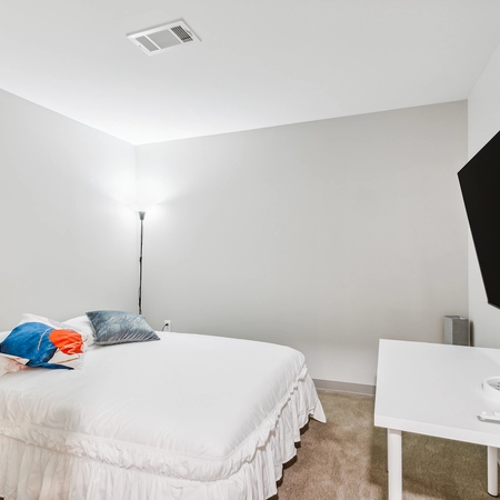 Coliving in Trinity-Bellwoods - West TO, Toronto