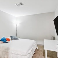 Coliving in Trinity-Bellwoods - West TO, Toronto