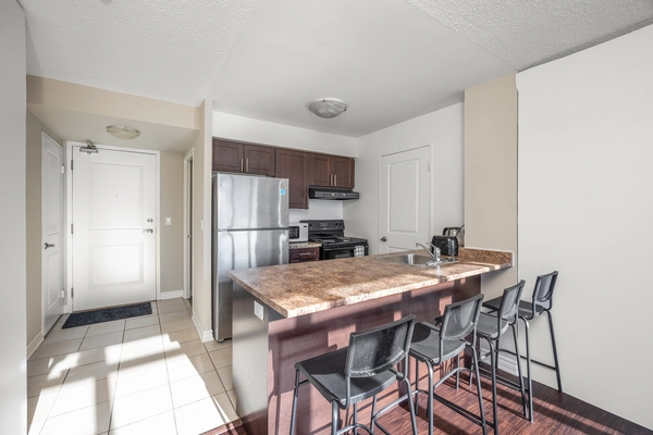 Coliving in Trinity-Bellwoods - West TO, Toronto