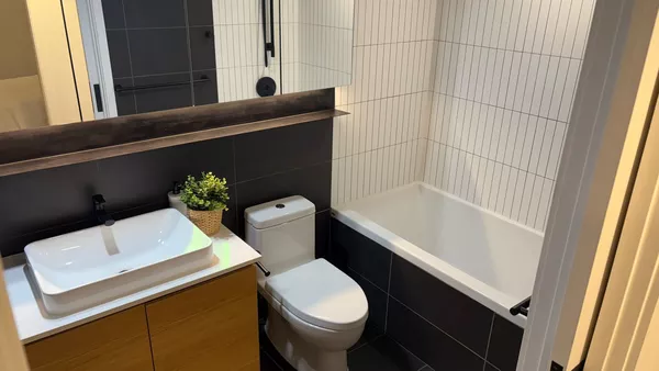 Coliving in West End - Downtown Van, Vancouver
