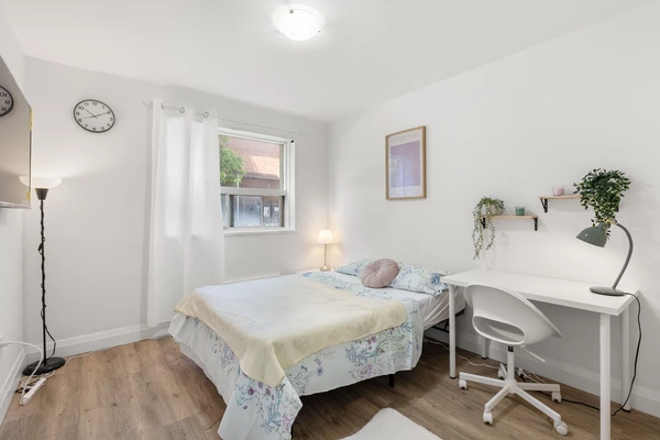 Coliving in Scarborough Village - Scarborough, Toronto