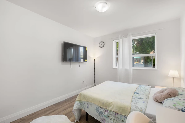 Coliving in Scarborough Village - Scarborough, Toronto