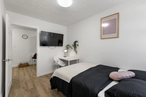 Coliving in Scarborough Village - Scarborough, Toronto