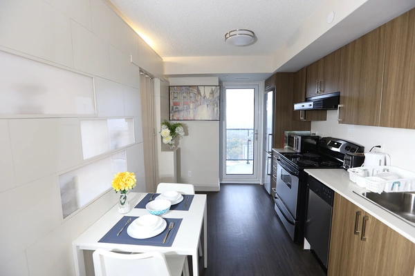 Coliving in St James Town - Downtown TO, Toronto