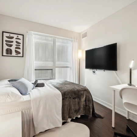 Coliving in St James Town - Downtown TO, Toronto