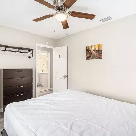 Coliving in Clearwater - Clearwater-St. Petersburg, Tampa