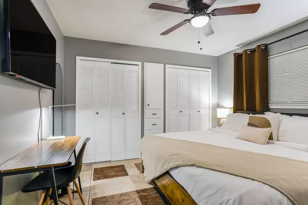 Coliving in Inner West Side - West SATX, San Antonio