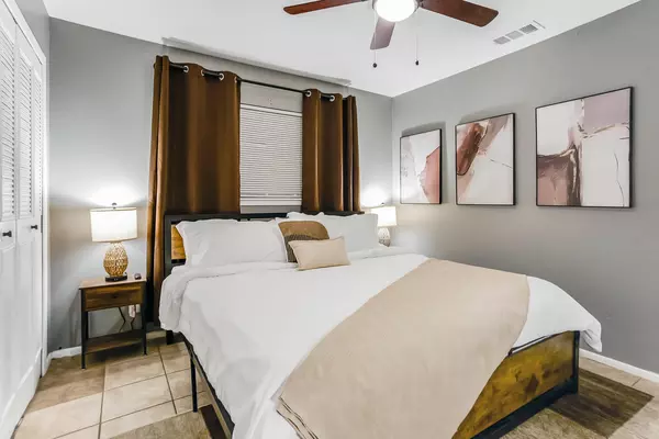 Coliving in Inner West Side - West SATX, San Antonio