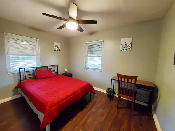 Coliving in Lake Forest - Northside, Jacksonville