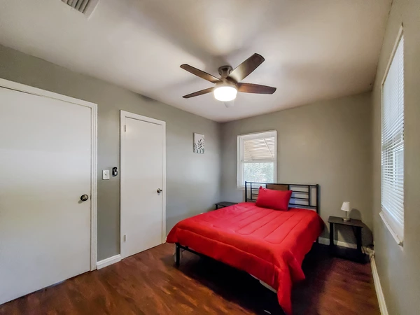 Coliving in Lake Forest - Northside, Jacksonville