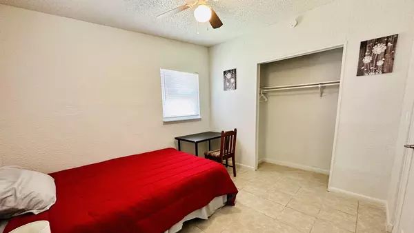 Coliving in Lake Forest - Northside, Jacksonville