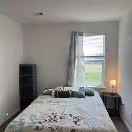 Coliving in Greater Greenspoint - Ne Houston, Houston