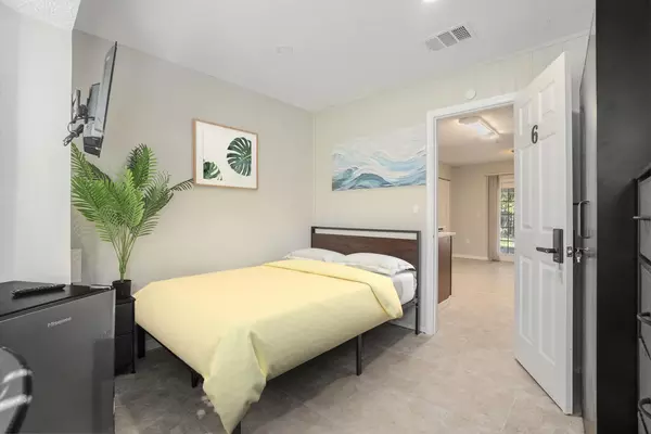 Coliving in Odessa - North Tampa, Tampa