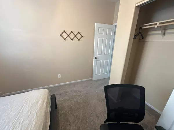 Coliving in Antelope - Outer SAC, Sacramento
