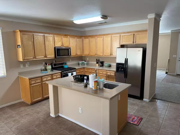 Coliving in Antelope - Outer SAC, Sacramento