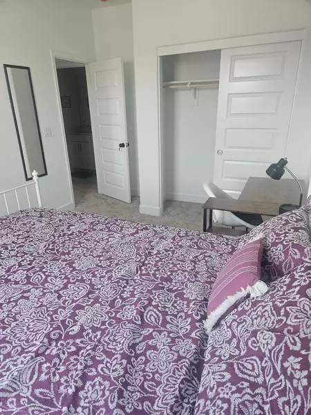 Coliving in Antelope - Outer SAC, Sacramento