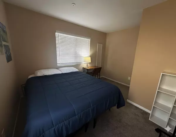 Coliving in Antelope - Outer SAC, Sacramento