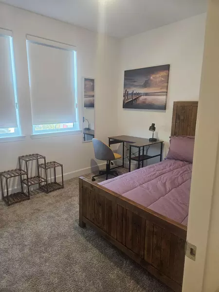 Coliving in Antelope - Outer SAC, Sacramento