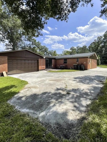 Coliving in Lake Forest - Northside, Jacksonville
