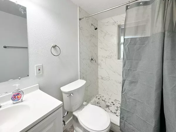 Coliving in University - North Tampa, Tampa