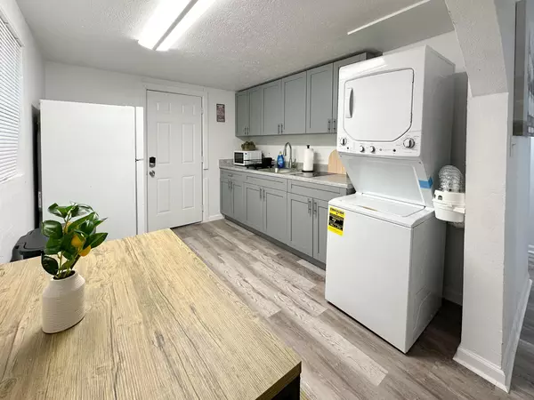 Coliving in University - North Tampa, Tampa