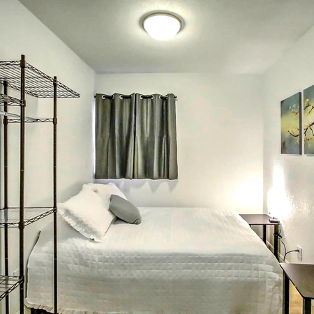 Coliving in Ybor City - Central Tampa, Tampa