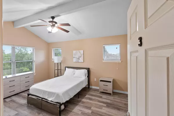 Coliving in Baytown - Se Houston, Houston