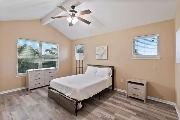 Coliving in Baytown - Se Houston, Houston