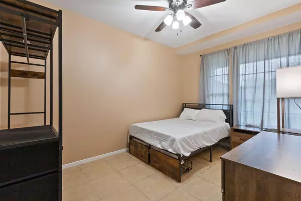Coliving in Baytown - Se Houston, Houston